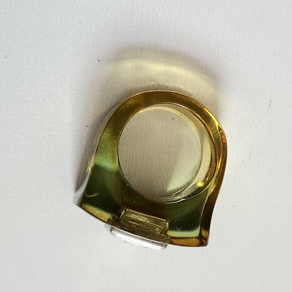 Lucite Acrylic ring with clear square rhinestone. - Picture 4 of 10